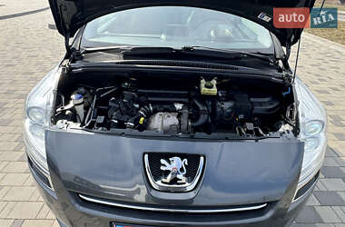 Мікровен Peugeot 5008 2011 в 