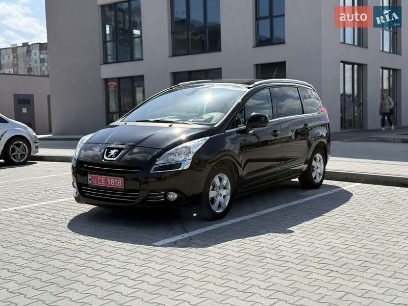 Микровэн Peugeot 5008 2011 в Калуше