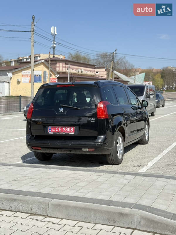 Микровэн Peugeot 5008 2011 в Калуше