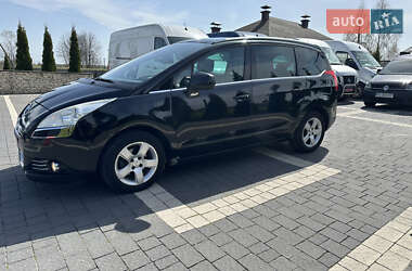 Микровэн Peugeot 5008 2011 в 