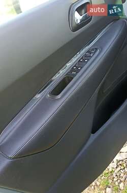Микровэн Peugeot 5008 2011 в 
