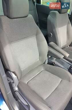 Микровэн Peugeot 5008 2010 в 