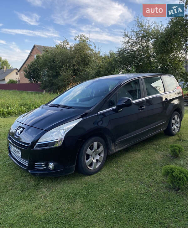 Мікровен Peugeot 5008 2011 в Новояворівську