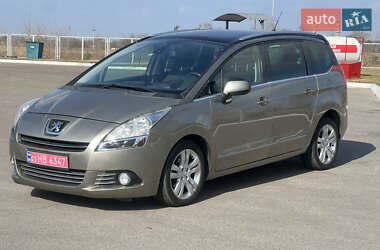 Микровэн Peugeot 5008 2012 в 