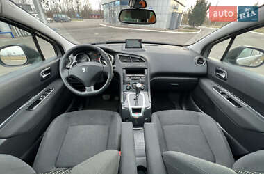 Микровэн Peugeot 5008 2012 в 
