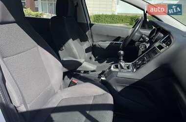 Позашляховик / Кросовер Peugeot 5008 2016 в 
