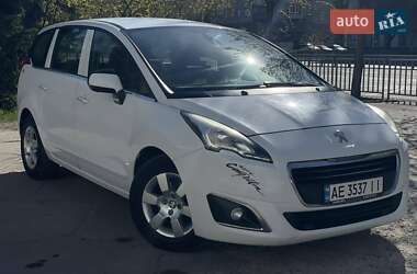 Позашляховик / Кросовер Peugeot 5008 2016 в Дніпрі