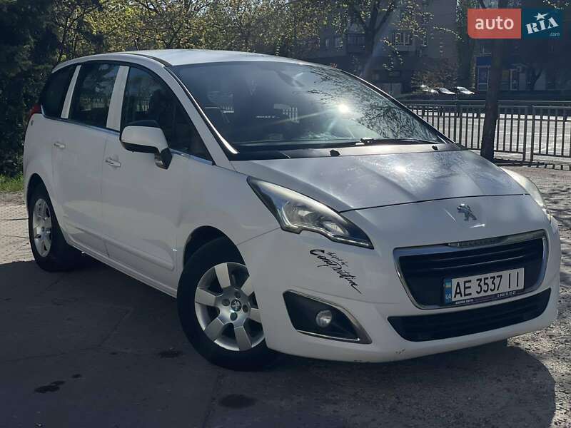 Peugeot 5008 2016
