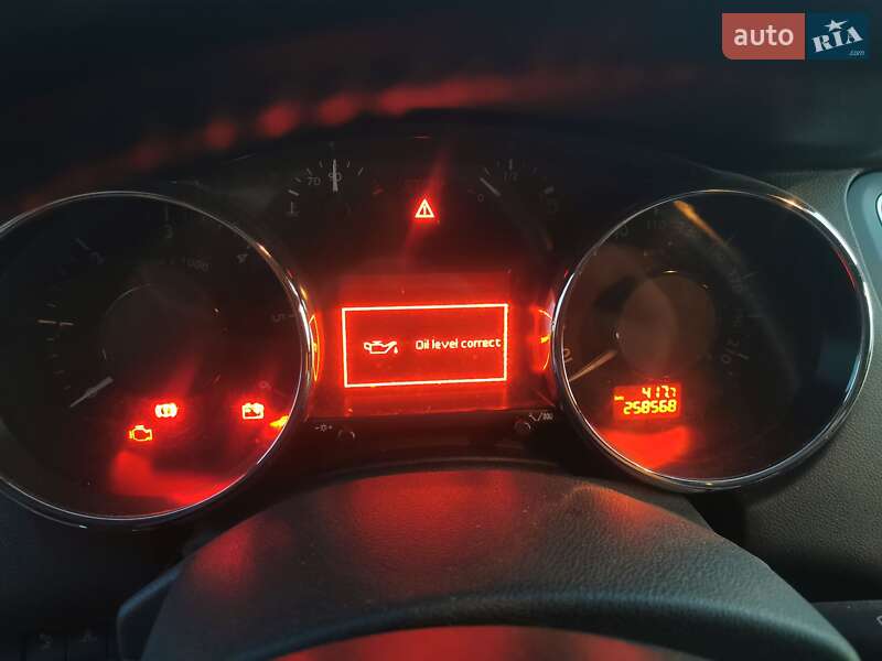 Мікровен Peugeot 5008 2011 в Хмельницькому