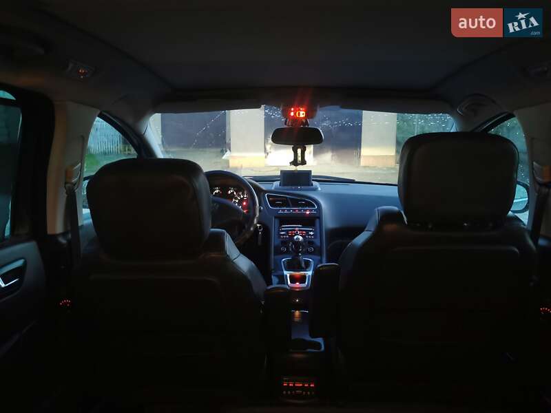 Мікровен Peugeot 5008 2011 в Хмельницькому