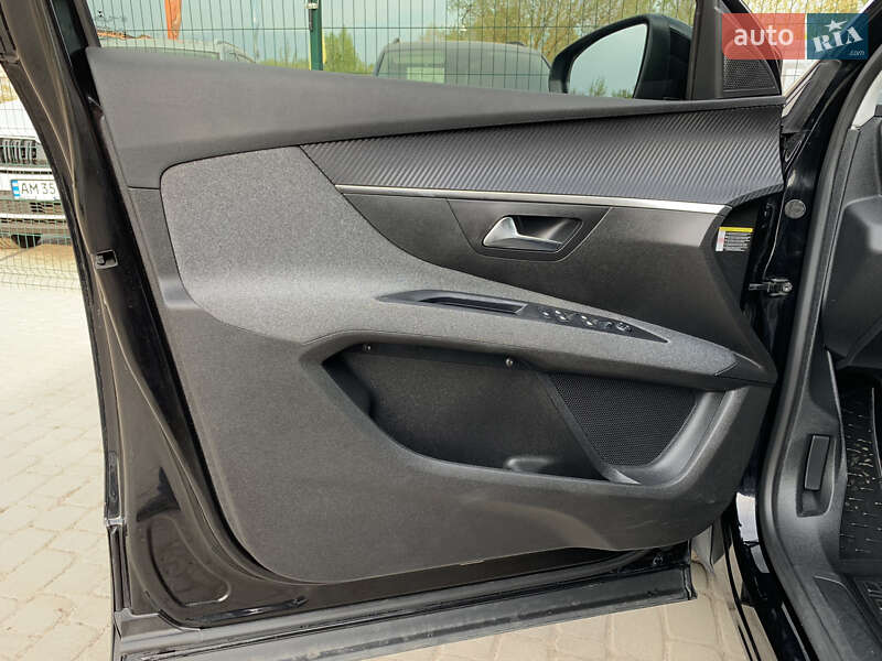 Внедорожник / Кроссовер Peugeot 5008 2019 в Бердичеве