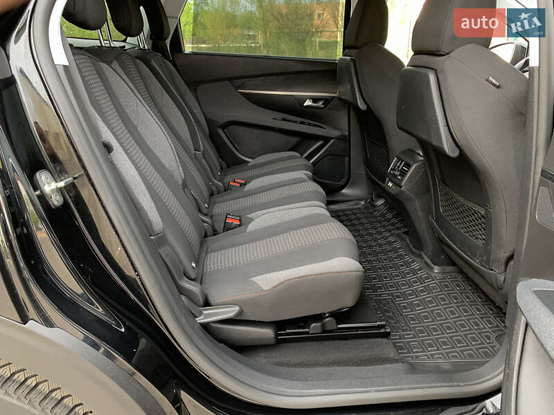Внедорожник / Кроссовер Peugeot 5008 2019 в Бердичеве