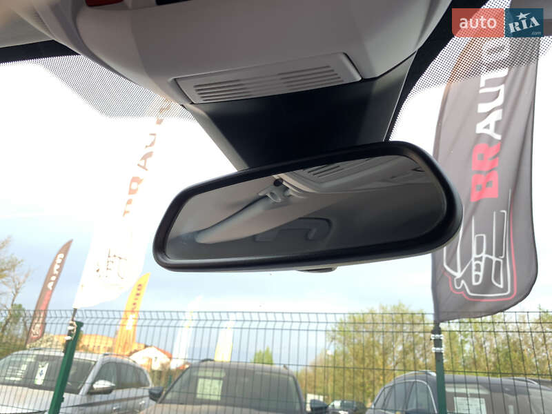 Внедорожник / Кроссовер Peugeot 5008 2019 в Бердичеве