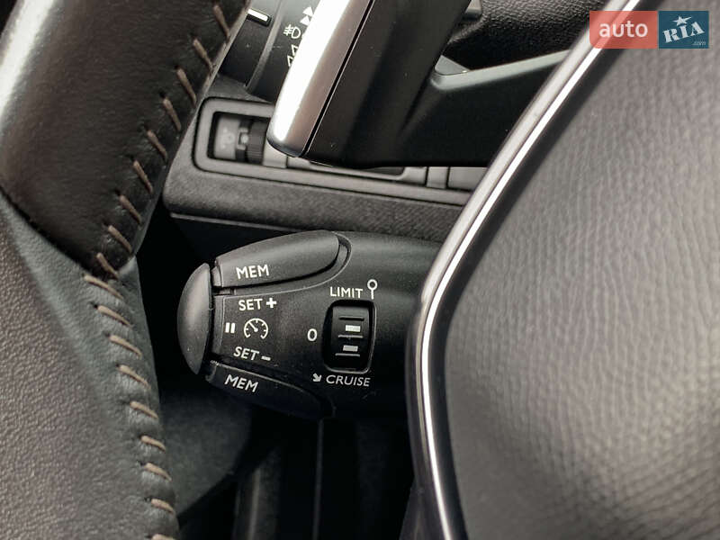 Внедорожник / Кроссовер Peugeot 5008 2019 в Бердичеве