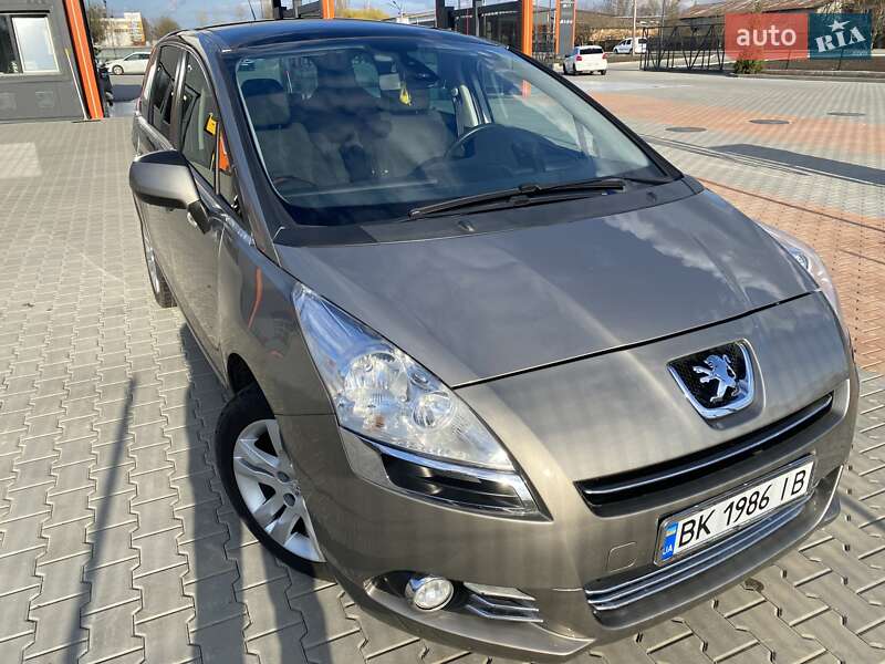 Мікровен Peugeot 5008 2011 в Вінниці
