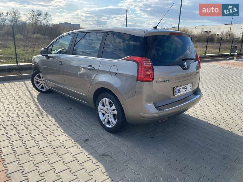 Мікровен Peugeot 5008 2011 в Вінниці