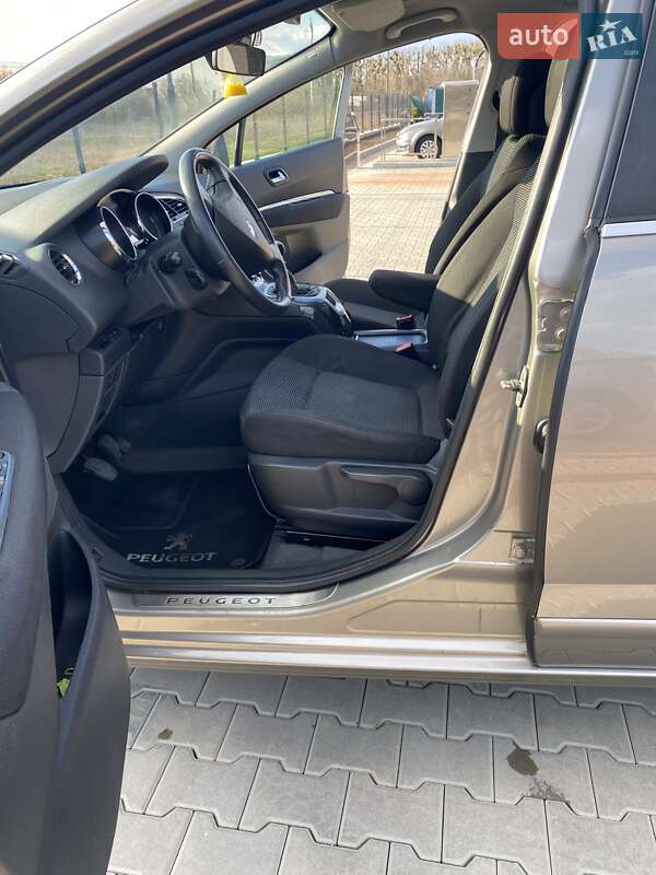 Мікровен Peugeot 5008 2011 в Вінниці