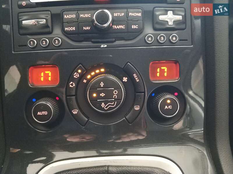 Мікровен Peugeot 5008 2011 в Вінниці