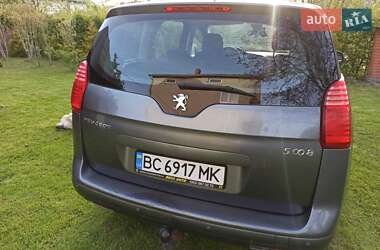 Мікровен Peugeot 5008 2011 в 