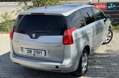 Микровэн Peugeot 5008 2012 в 