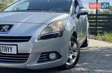 Микровэн Peugeot 5008 2012 в 