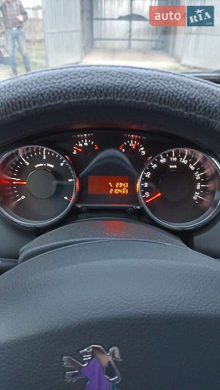 Мікровен Peugeot 5008 2010 в Золочеві