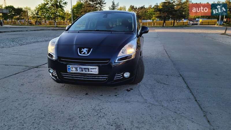 Микровэн Peugeot 5008 2009 в 
