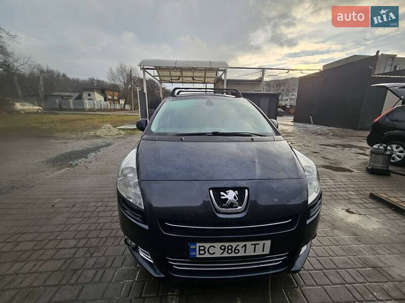 Peugeot 5008 2013