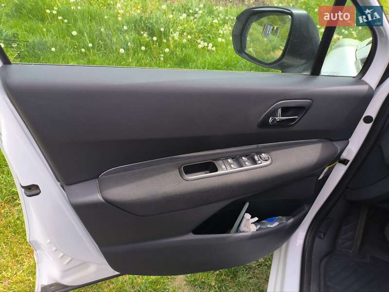 Мікровен Peugeot 5008 2016 в Чернівцях