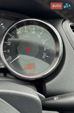Мікровен Peugeot 5008 2011 в 