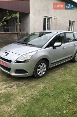 Микровэн Peugeot 5008 2009 в 