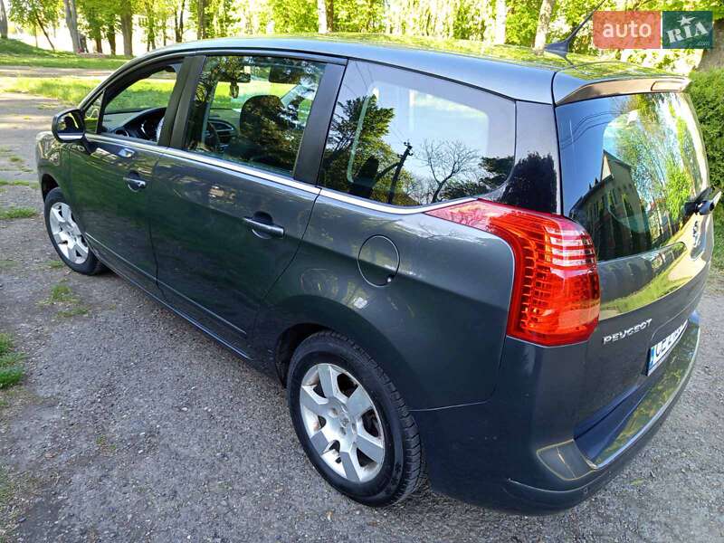 Мікровен Peugeot 5008 2010 в Чернівцях