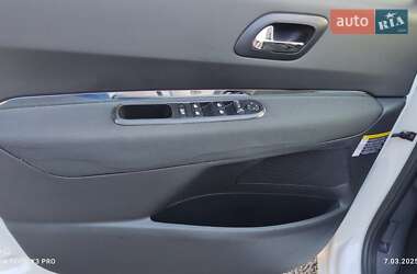 Мікровен Peugeot 5008 2014 в 