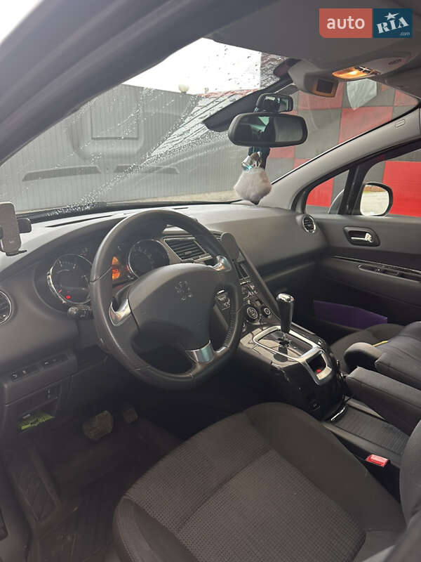 Микровэн Peugeot 5008 2013 в Ивано-Франковске