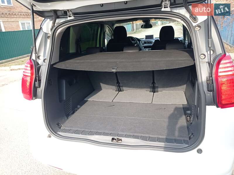 Микровэн Peugeot 5008 2011 в Кропивницком