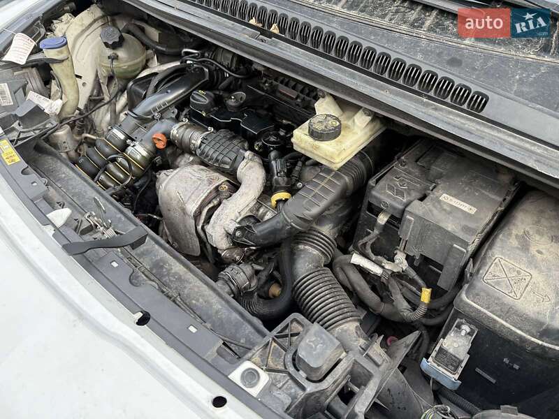 Мікровен Peugeot 5008 2016 в Житомирі