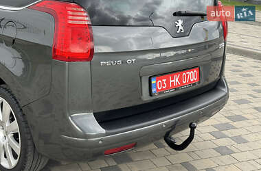 Мікровен Peugeot 5008 2011 в 
