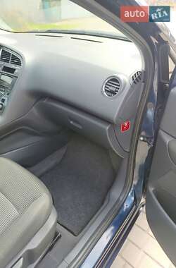 Мікровен Peugeot 5008 2010 в 