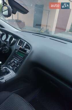 Мікровен Peugeot 5008 2009 в 