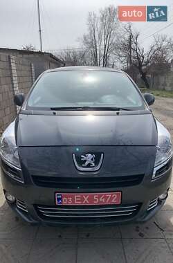 Микровэн Peugeot 5008 2010 в Днепре