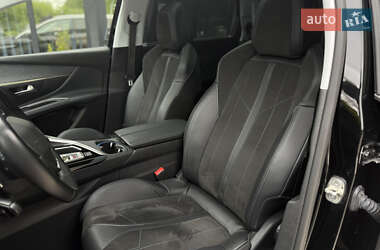 Внедорожник / Кроссовер Peugeot 5008 2019 в 