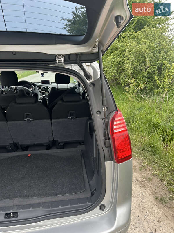 Мікровен Peugeot 5008 2010 в Івано-Франківську