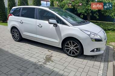 Микровэн Peugeot 5008 2012 в Стрые