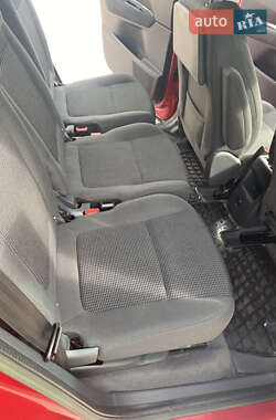 Микровэн Peugeot 5008 2012 в 