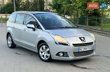 Микровэн Peugeot 5008 2011 в 