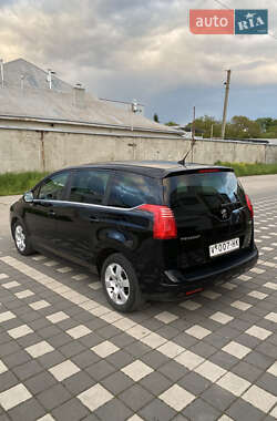 Мікровен Peugeot 5008 2013 в 
