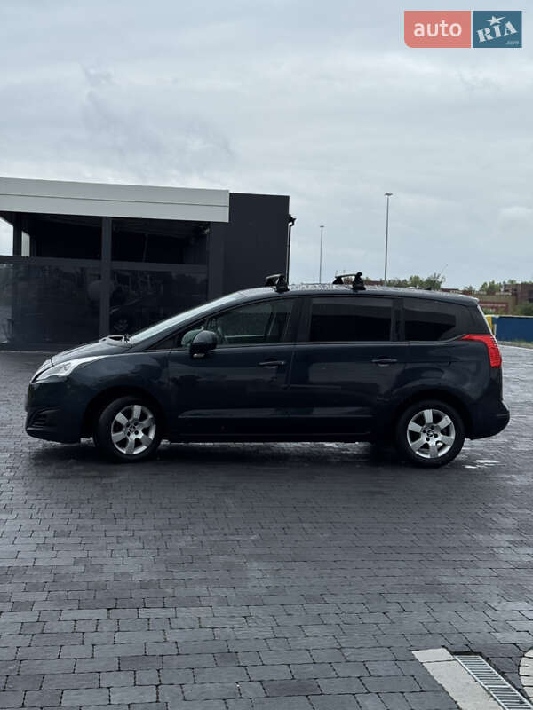 Мікровен Peugeot 5008 2015 в Львові