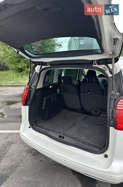 Мікровен Peugeot 5008 2011 в 