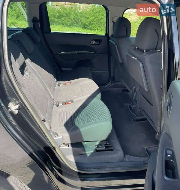 Микровэн Peugeot 5008 2012 в Львове