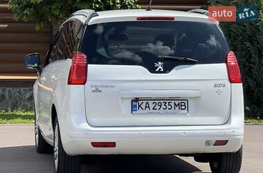 Микровэн Peugeot 5008 2010 в 